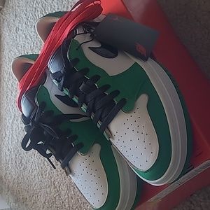 Air Jordan Elevate Low Lucky Green